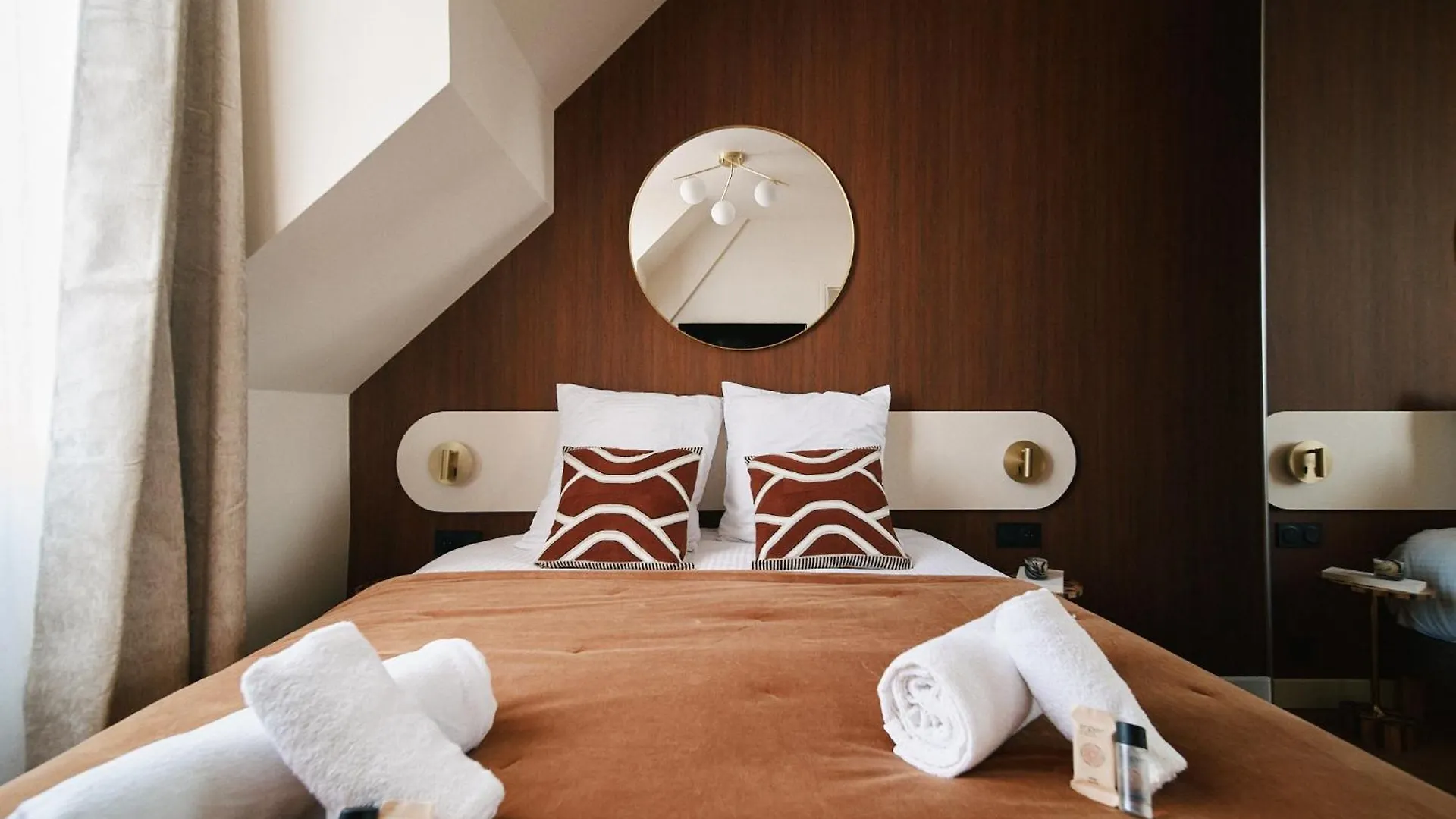 Lavie Maison - 33 Louvre Paris Apartment