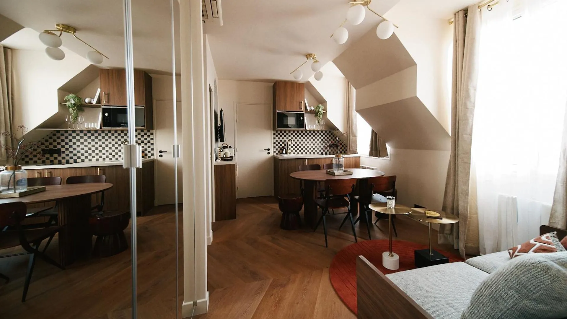 Lavie Maison - 33 Louvre Paris Apartment